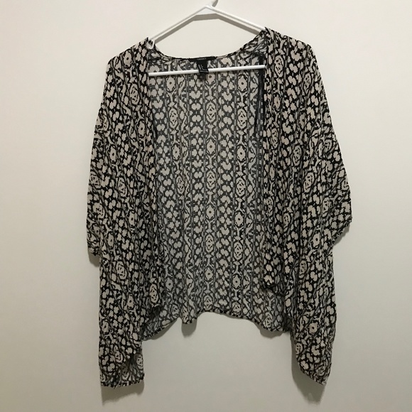Forever 21 Tops - Forever 21 ~ Black & White Tribal Kimono #65